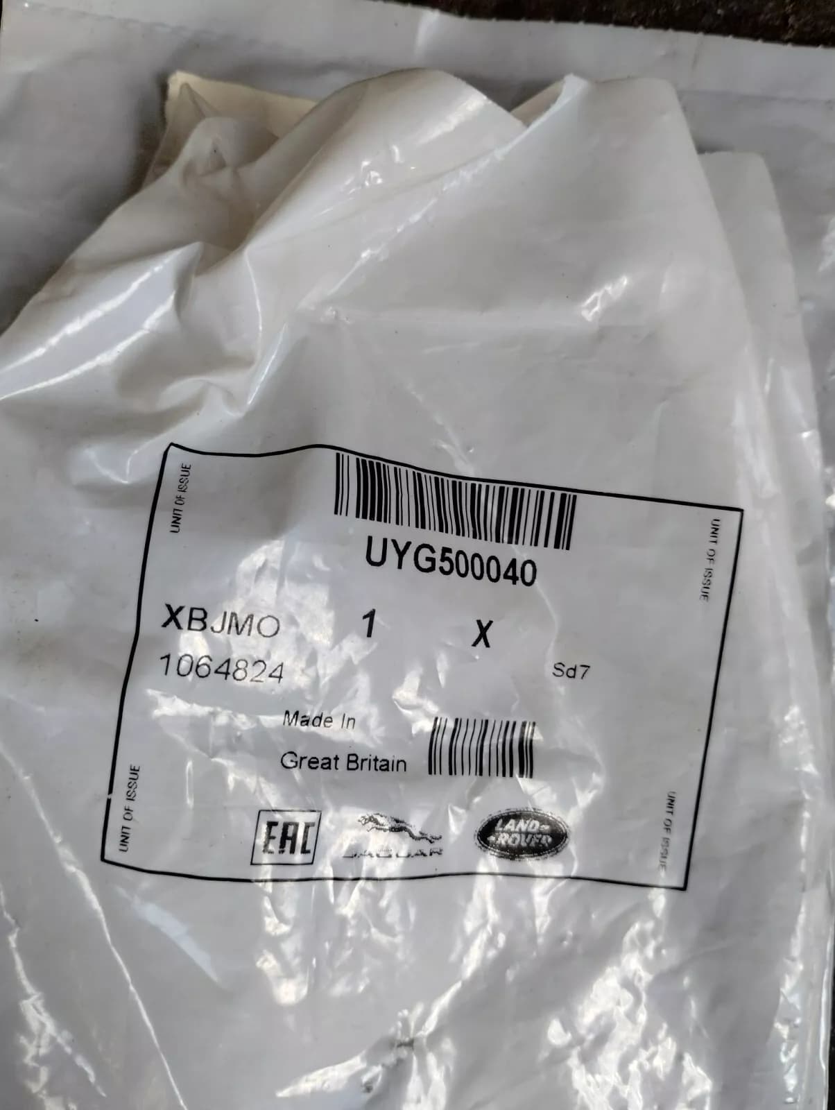 Genuine Jaguar, Land Rover, bolt 2 Pcs No: UYG500040