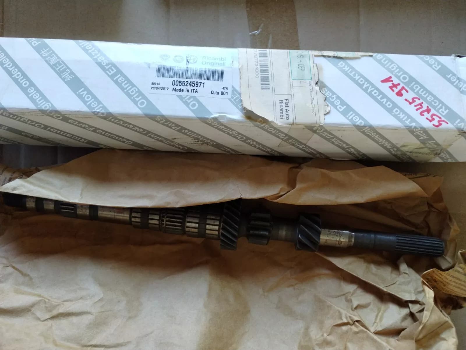 Fiat, Alfa Romeo genuine TRANSMISSION MAIN SHAFT No:55245971