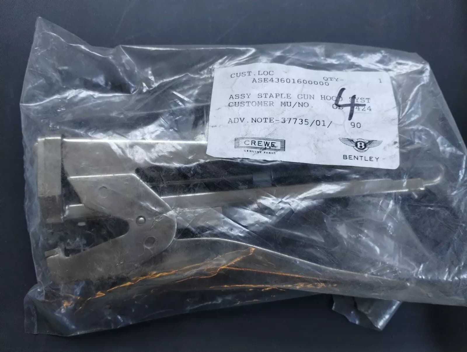 NEW BENTLEY genuine ASSY STAPLE GUN HOOD Stapling pliers No : ASE43601600000