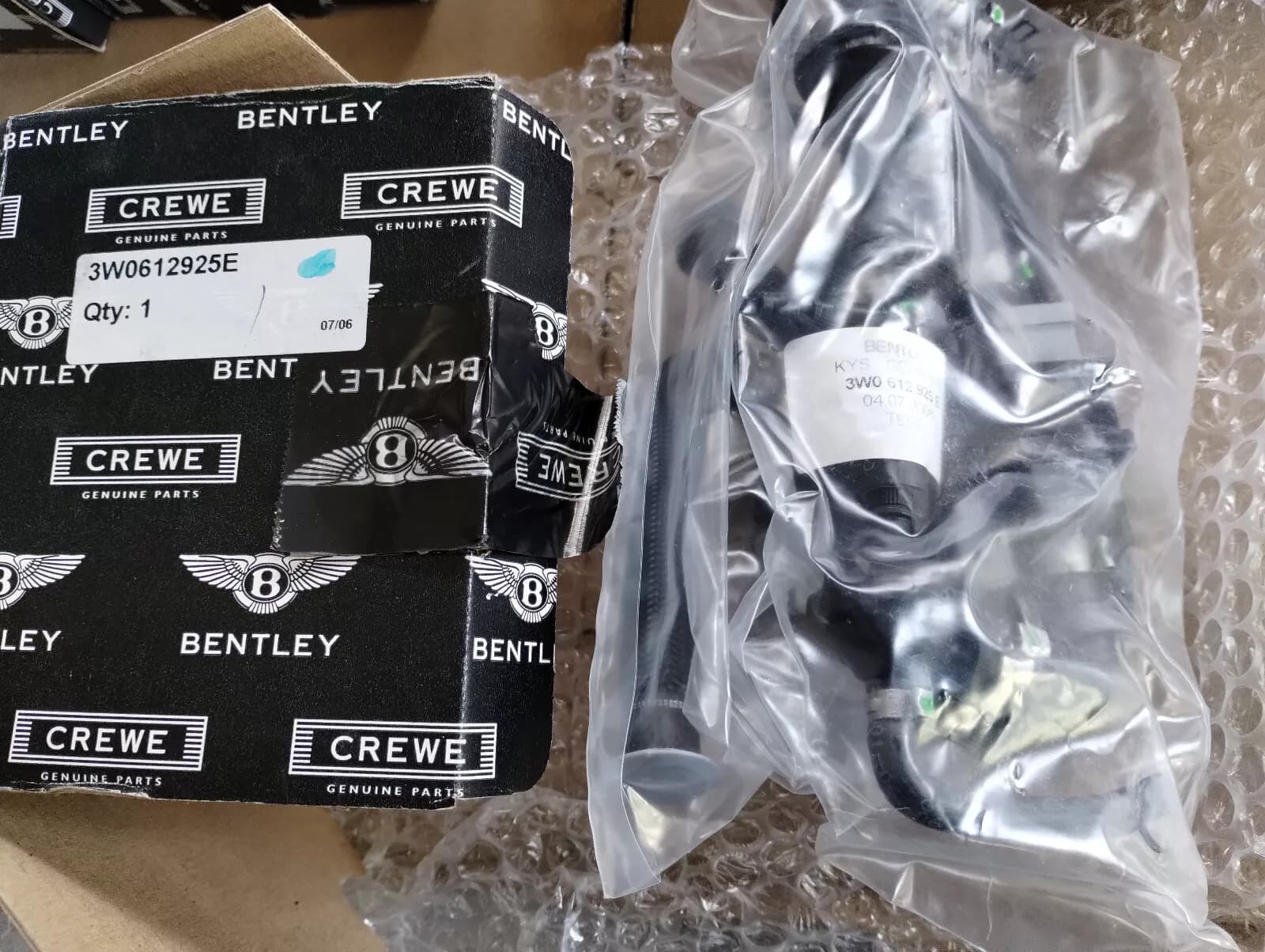 Bentley genuine VACUUM PIPE No:3W0612925E