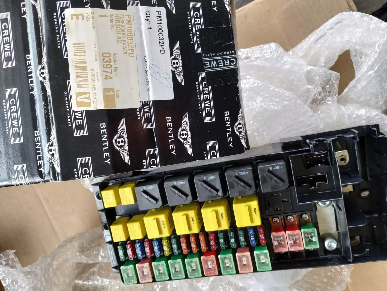 Bentley genuine FUSEBOARD POWER No:PM100032PD