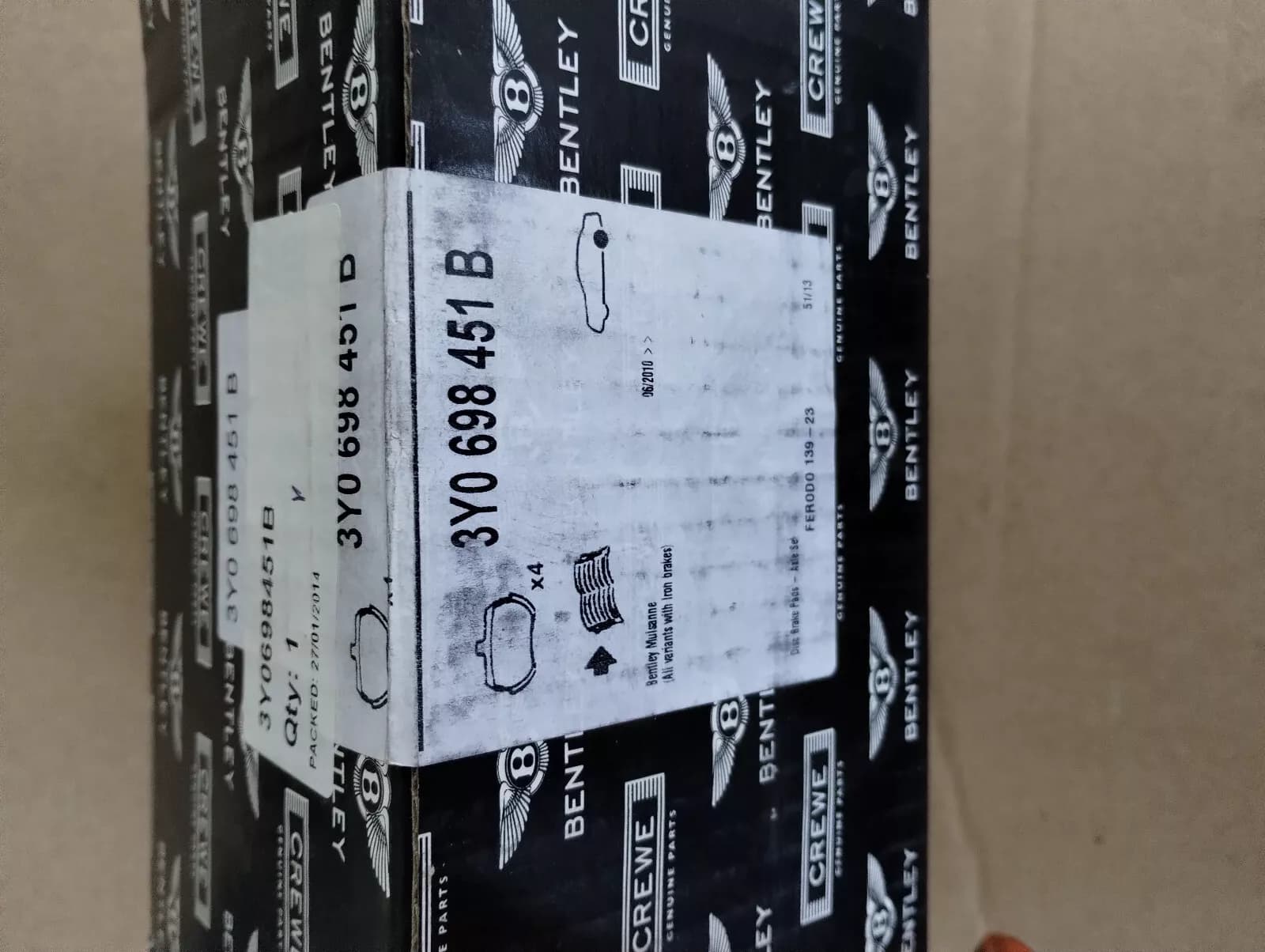 Bentley genuine REAR BRAKE PADS (3Y0698451B)