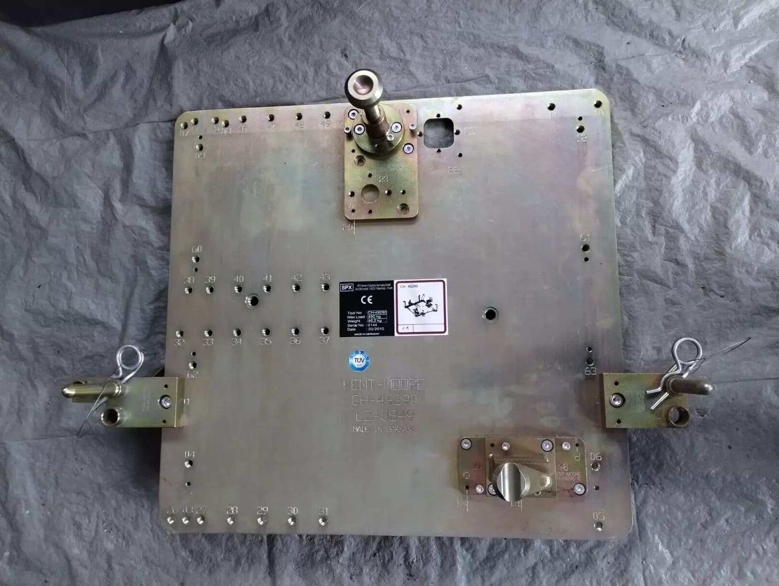 NEW BENTLEY genuine Engine / Transmission Holder No : CH-49290