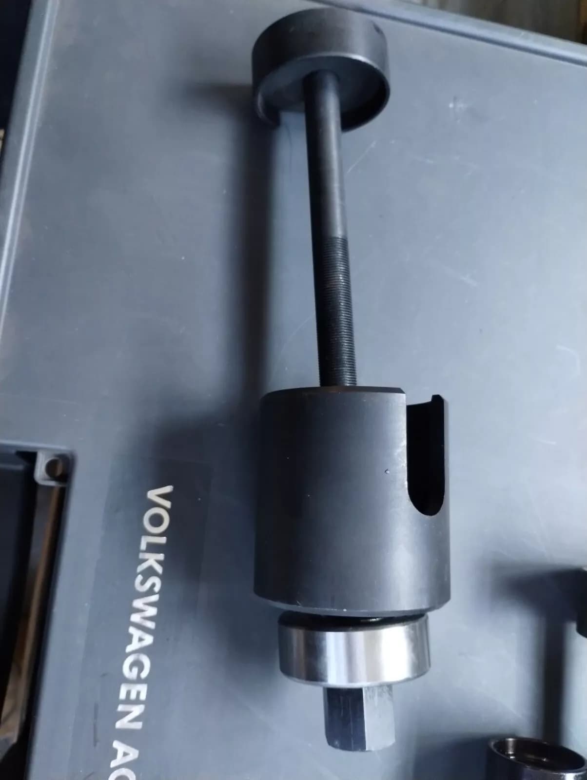 NEW BENTLEY genuine TOOL BUSH KIT FWD F/DRIVE No: PE57804PA