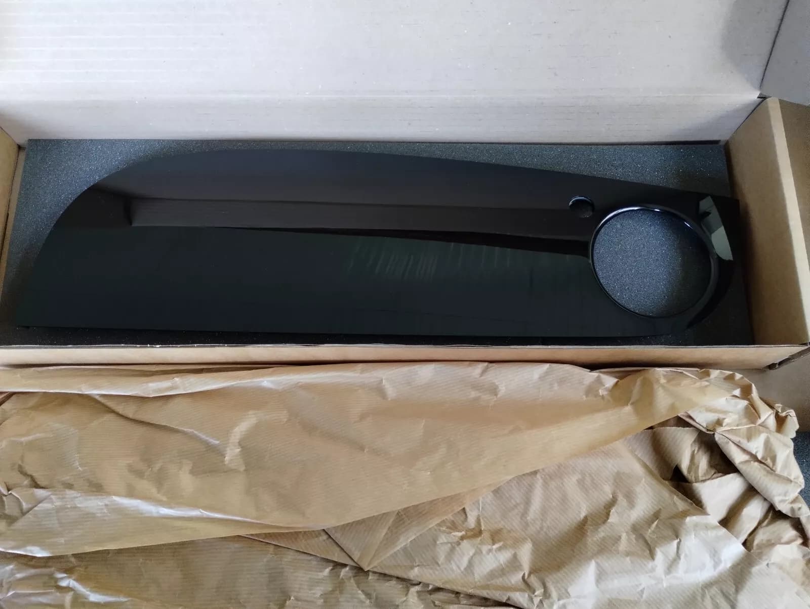 Bentley genuine INSTRUMENT PANEL TRIM No : 3W1857054B