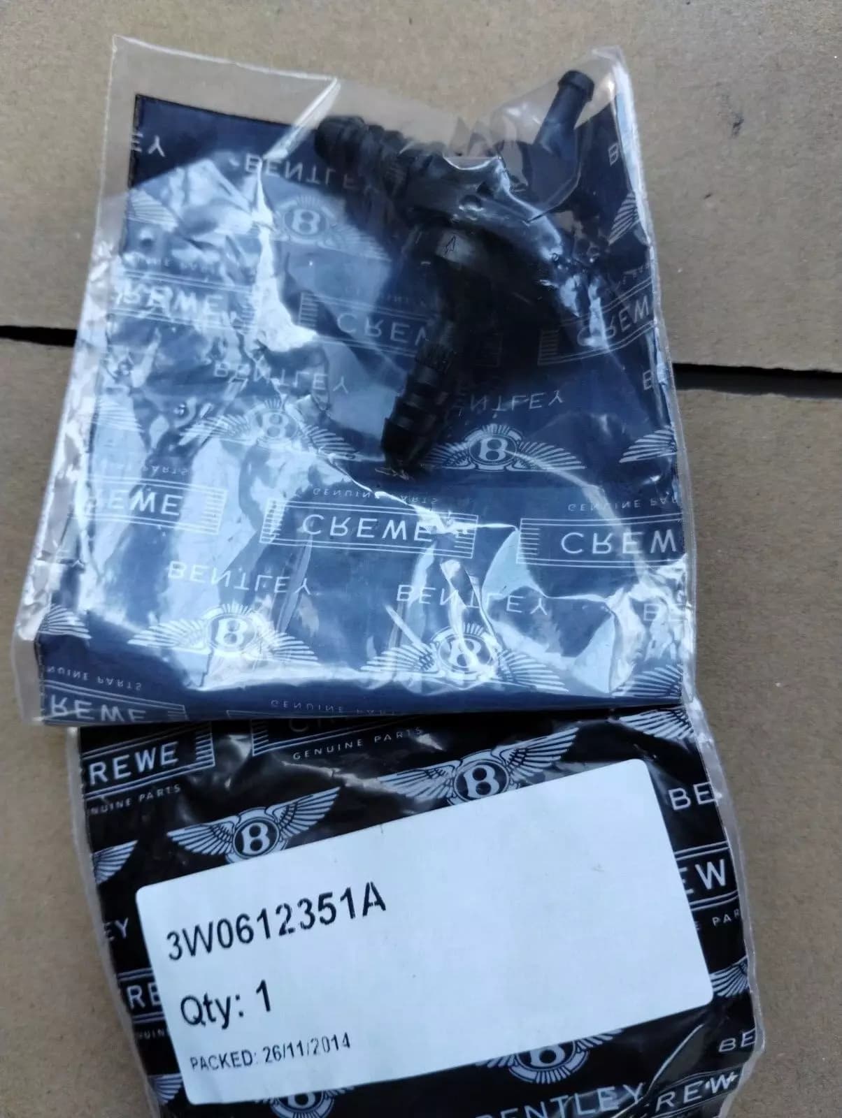 ORIGINAL BENTLEY NON-RETURN VALVE 1 PCS no: 3W0612351A