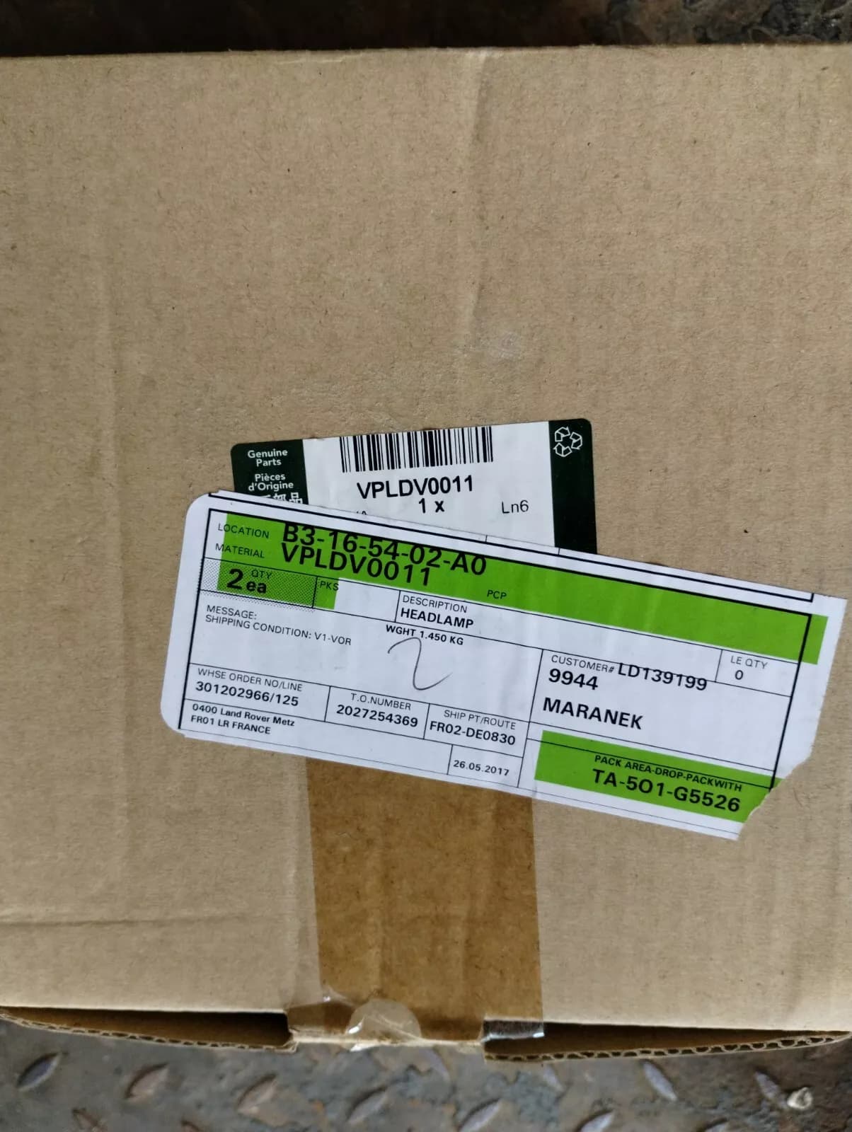 Land Rover genuine headlight Head Lamp No : VPLDV0011