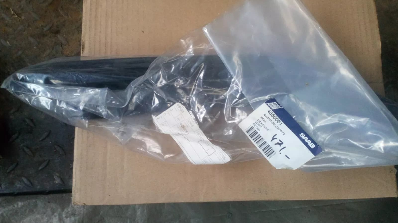 Saab 9-3 Convertible Weatherstrip, seal No:4850061 year:1998-2003