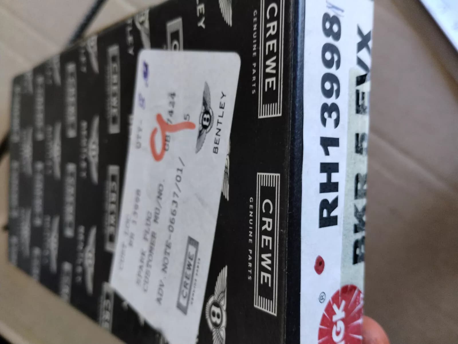 Bentley genuine SPARK PLUG 8Pcs No: RH13998