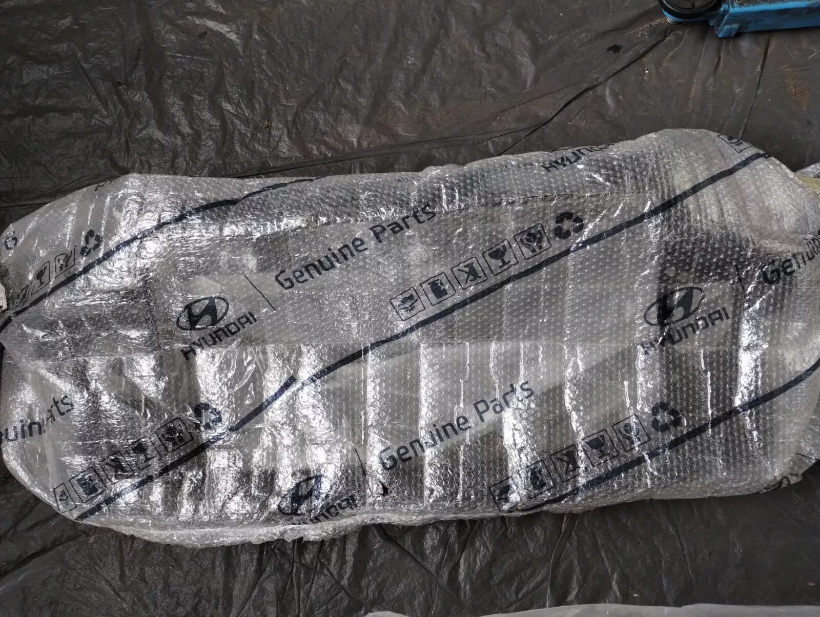 HYUNDAI i30 Original Front Panel No: 64101A6200