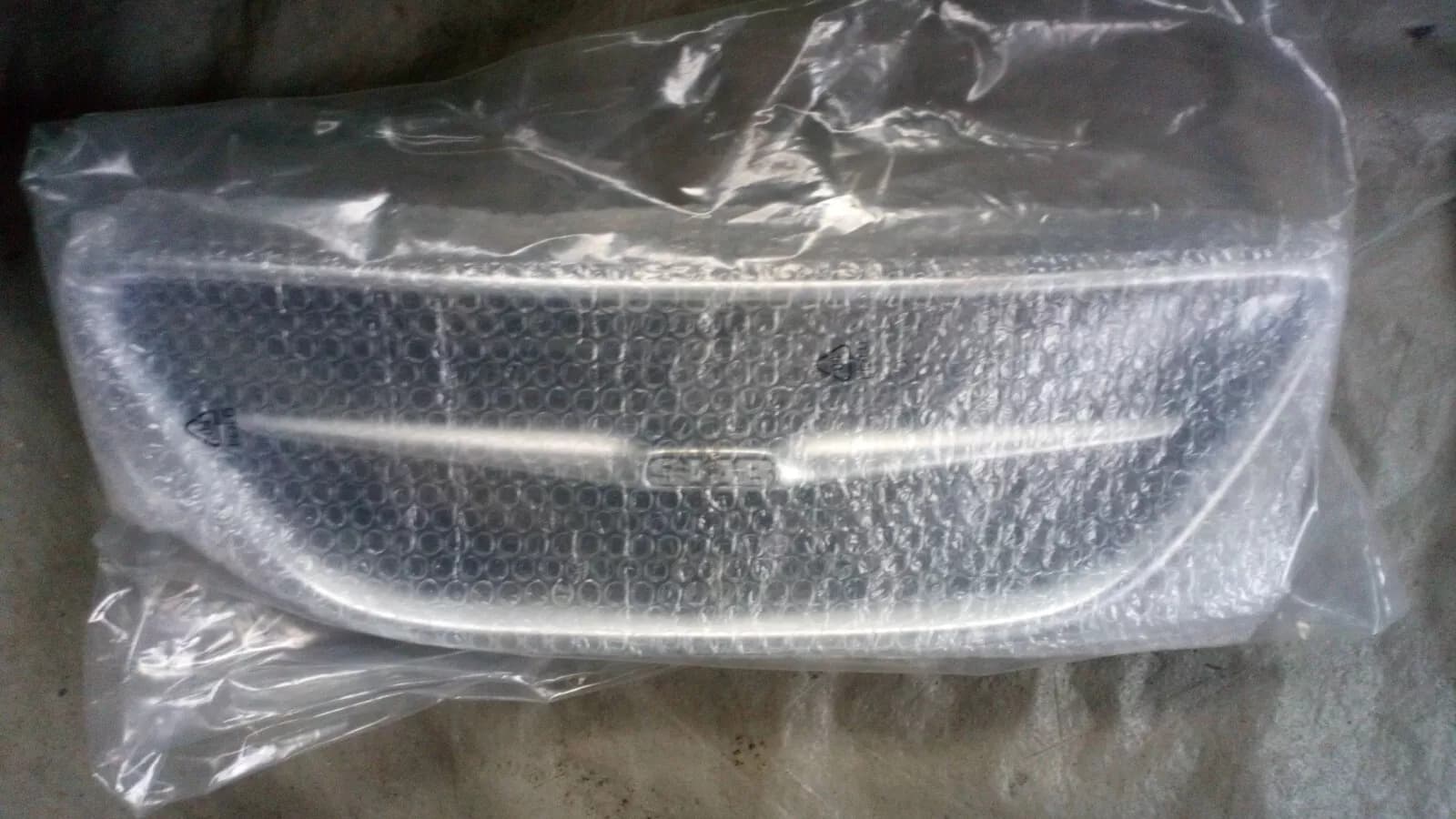Saab 9-3 original radiator grille part no : 12797998 Year: 2003-2007