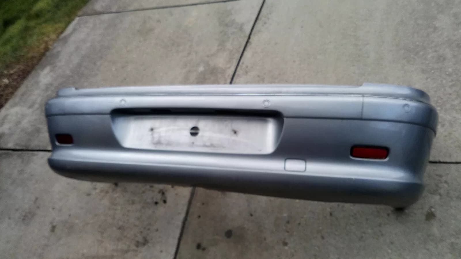 Peugeot 607 rear bumper with PDC sensor year:2006