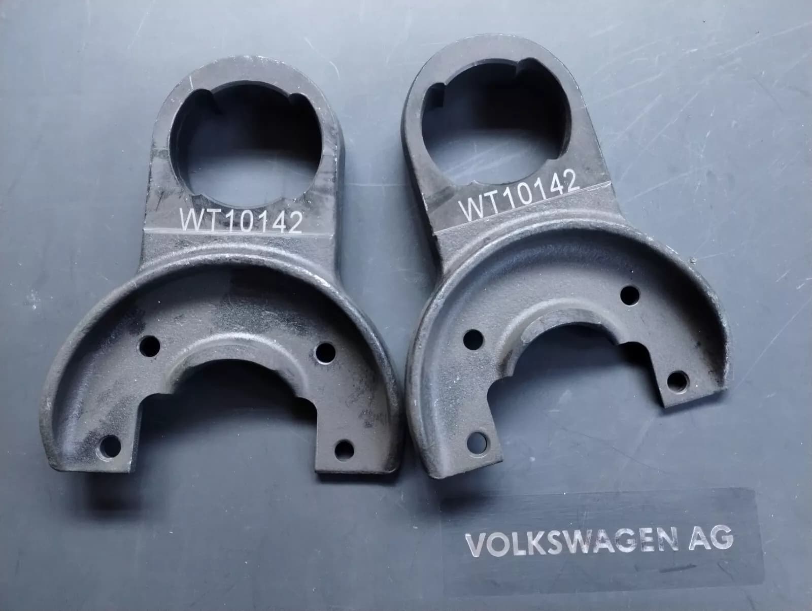 NEW BENTLEY genuine ASSY SHOE SET 126MM O/D 2pcs No: WT10142