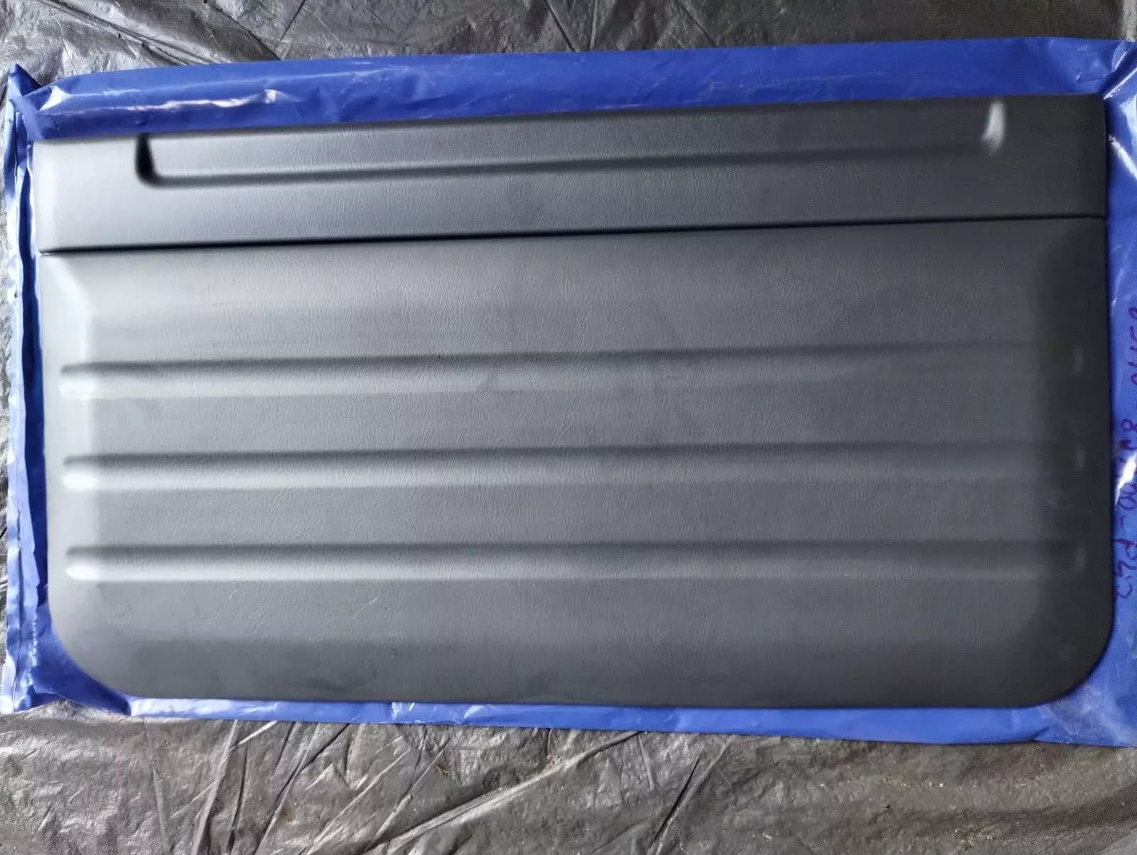 Suzuki Jimny original rear door panel No: 83770-82A00-P4Z