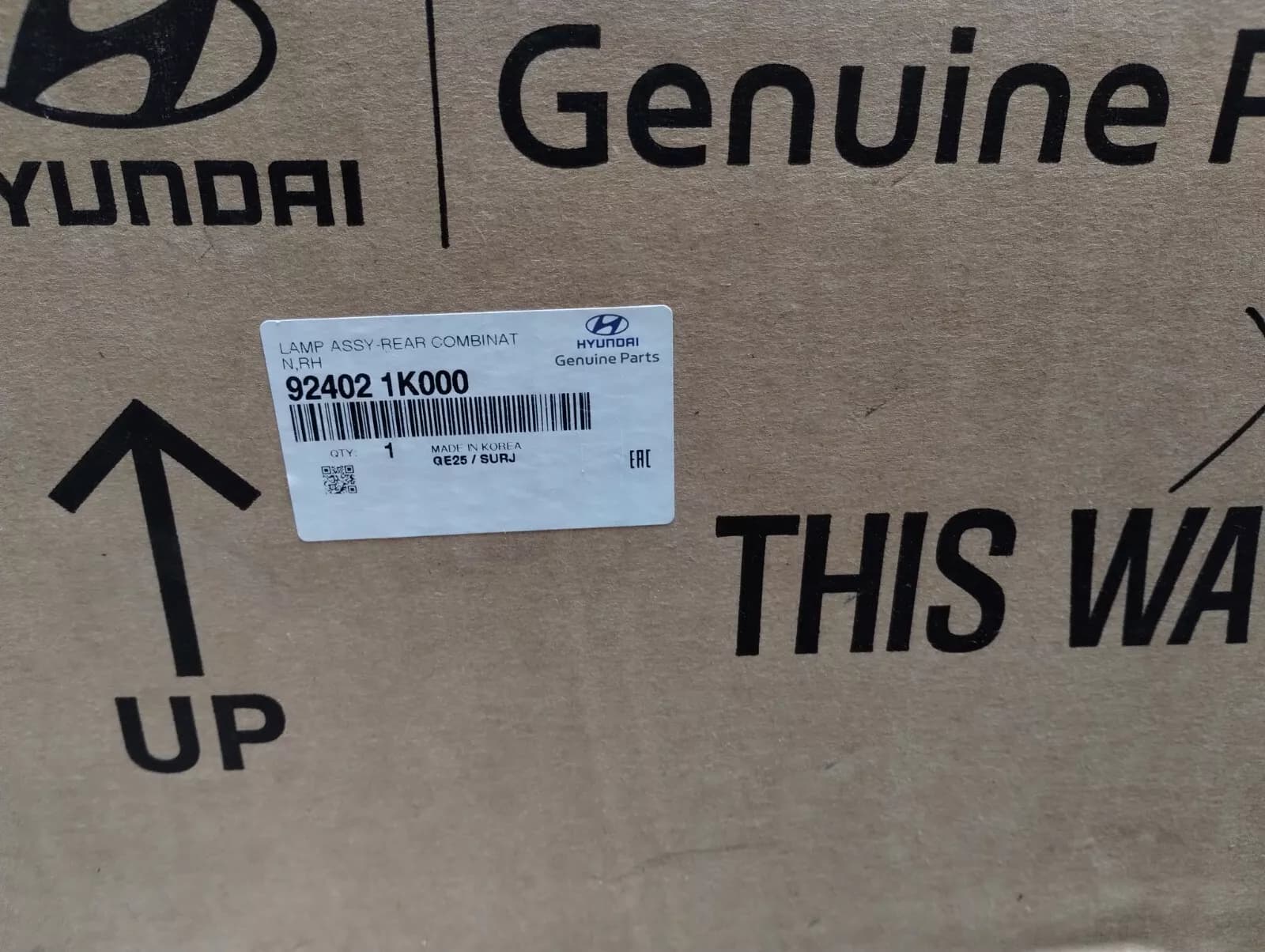 Genuine Hyundai LAMP ASSY-RR COMBINATION RH No : 924021K000