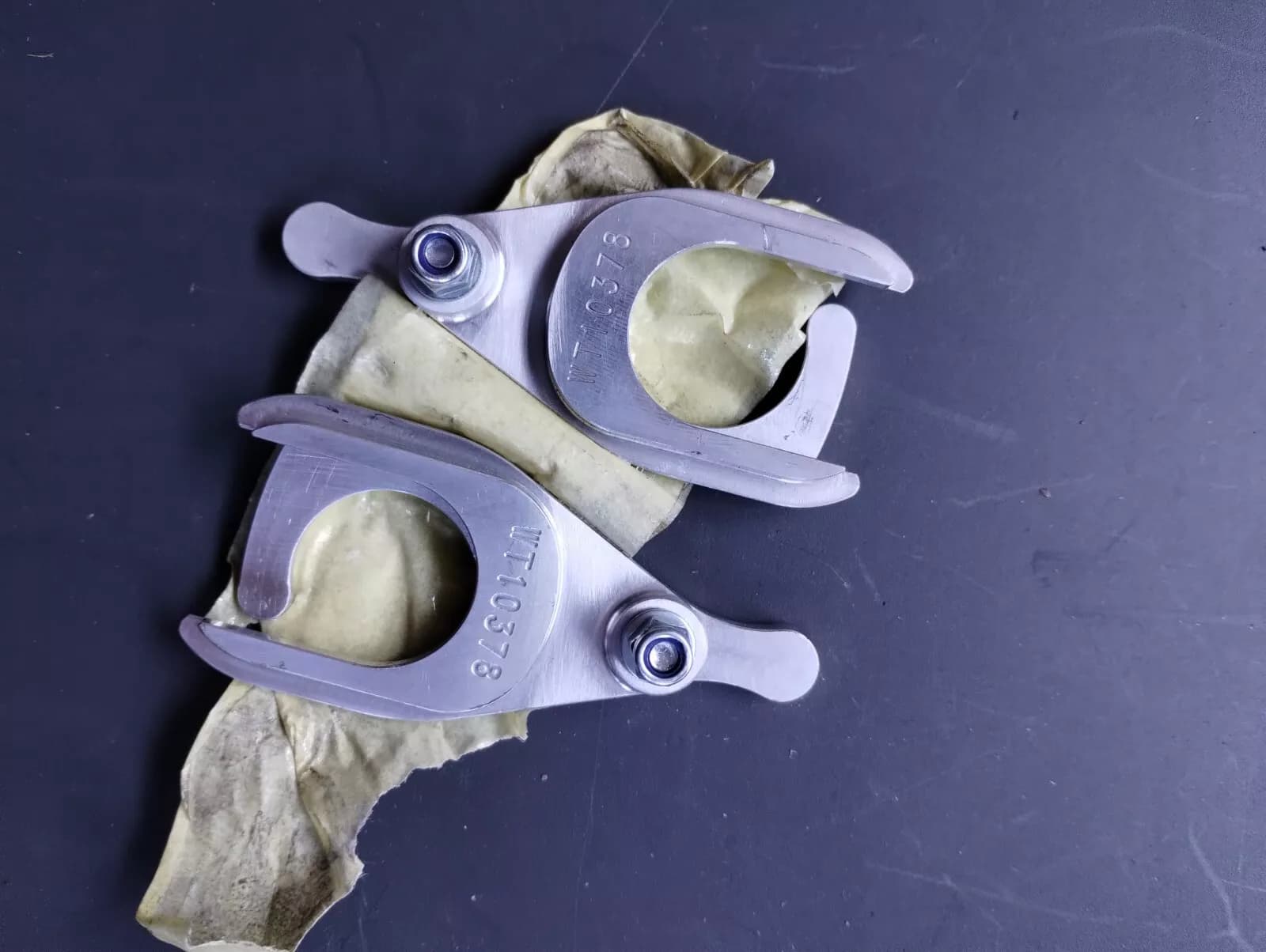 NEW BENTLEY genuine ENG MNT BUSH CENTRING TL 2pcs No: WT10378