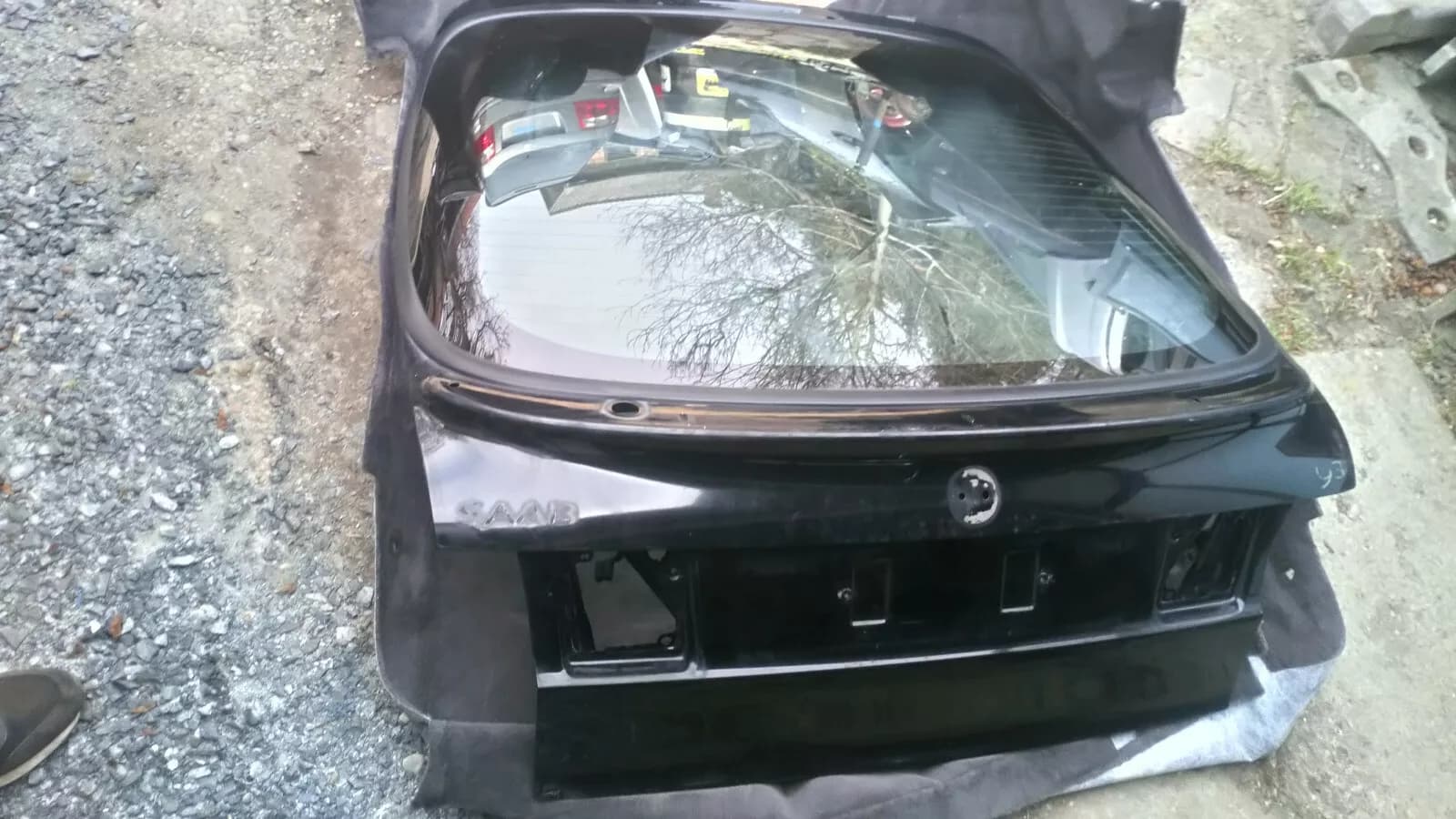 Saab 9-3 trunk lid part no:5360730 color black year:1998-2003