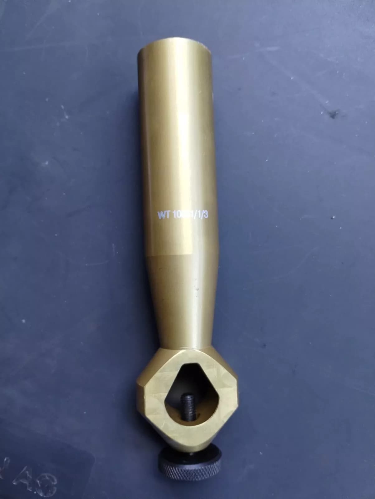 NEW BENTLEY genuine FRONT S/FRAME STNG POST No: WT10031/1/3