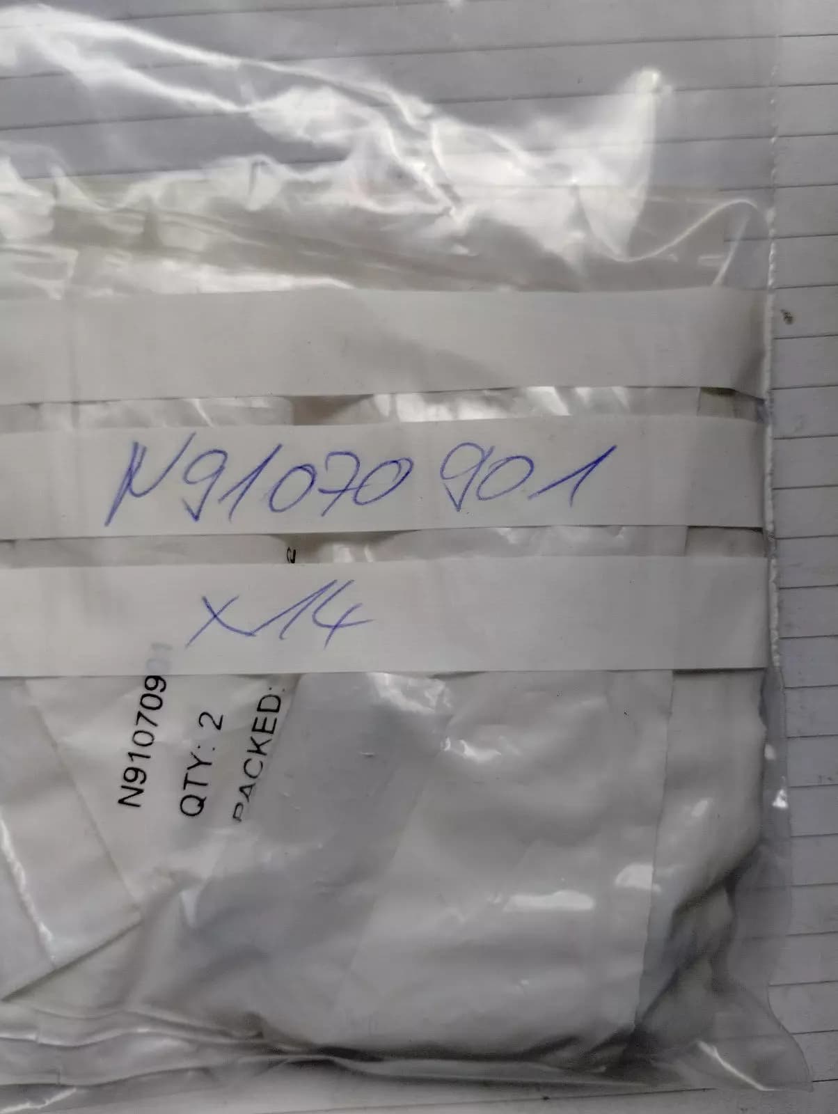 ORIGINAL VW GROUP PARTS, STUD 14 PCS No: N91070901