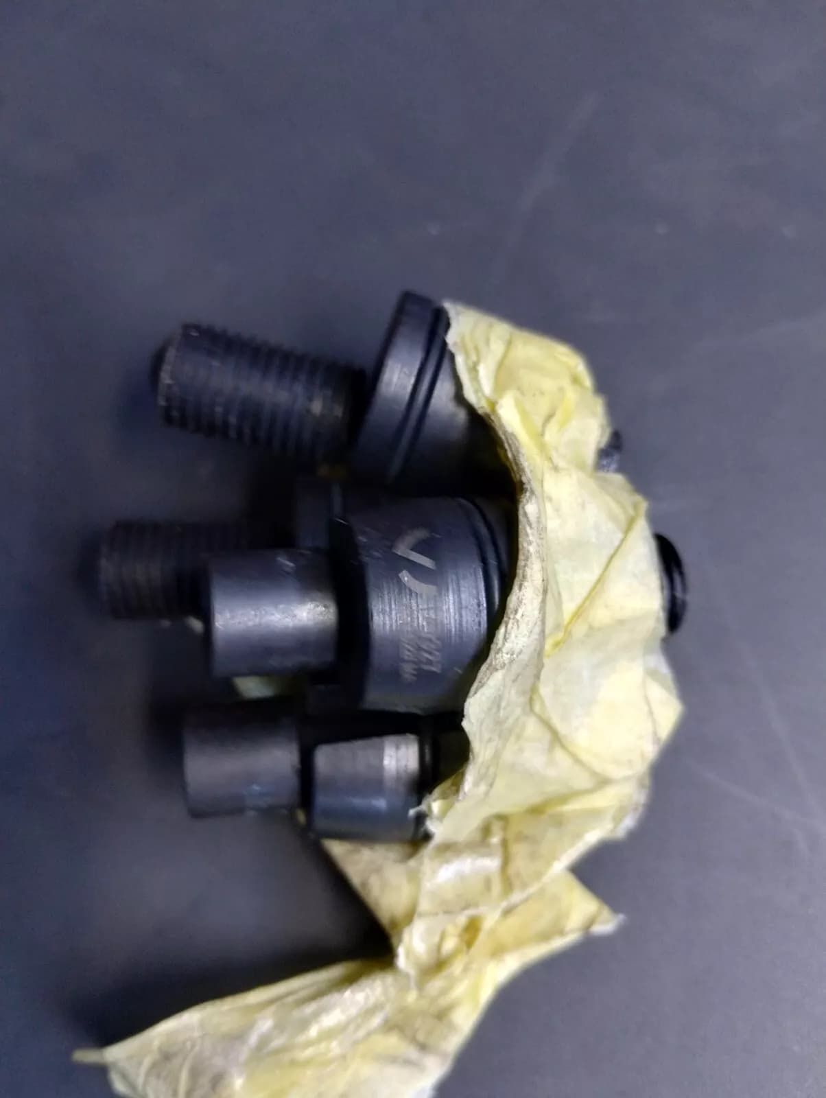 NEW BENTLEY genuine LOCATING PINS 4pcs No: T40327