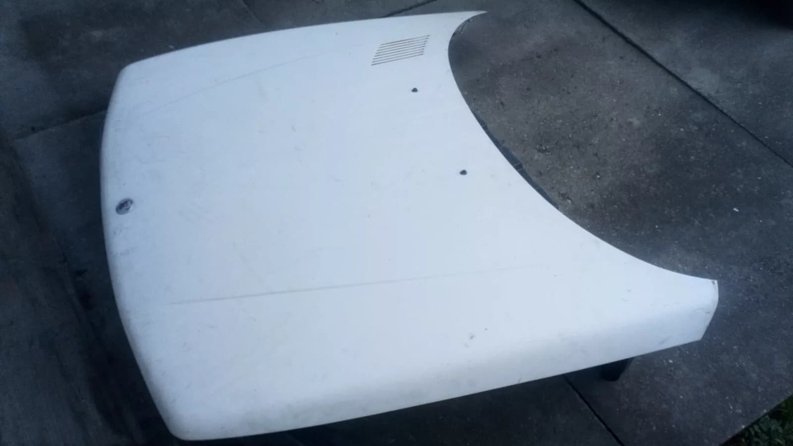 SAAB 900 Engine Hood