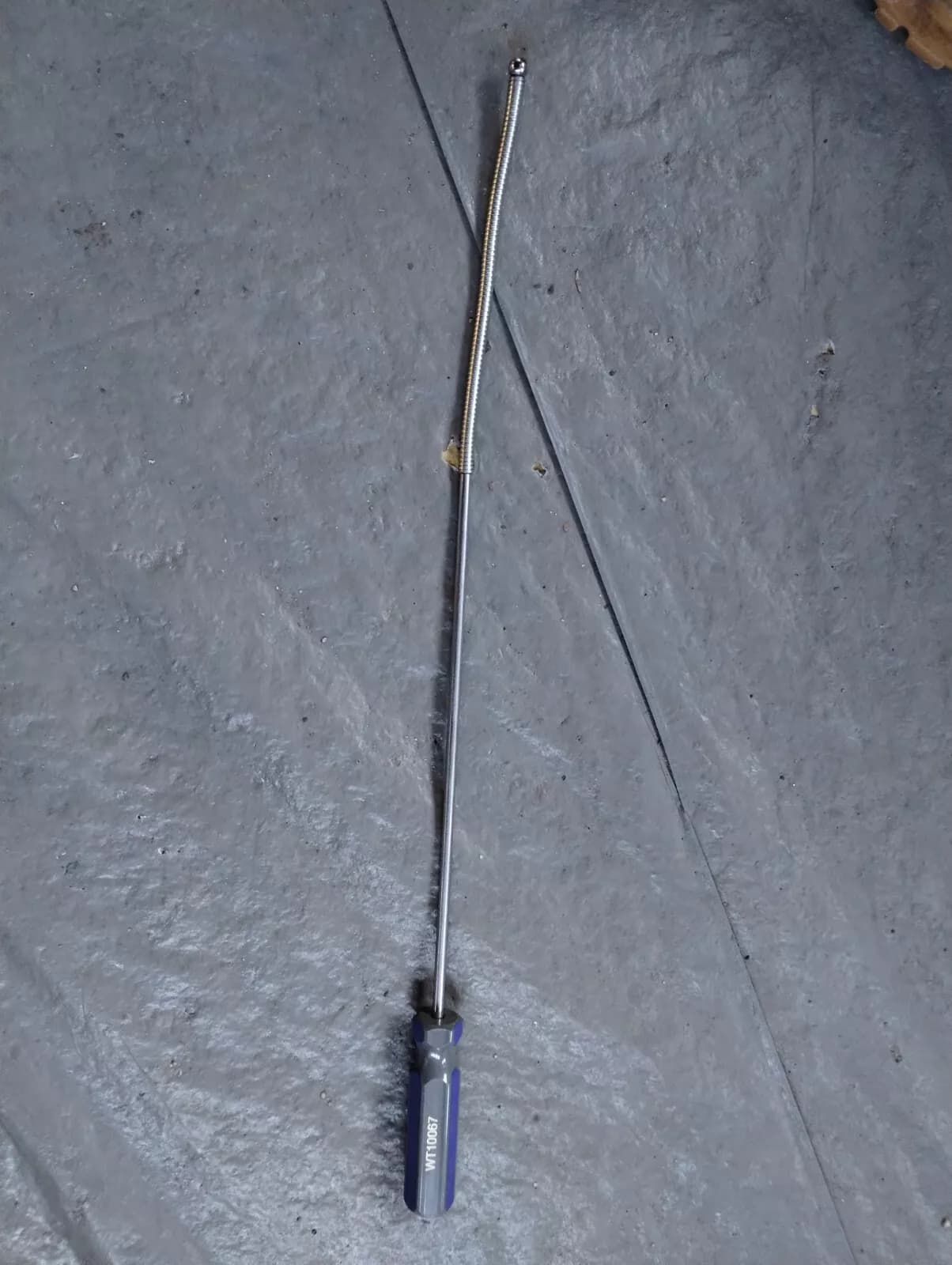 NEW BENTLEY genuine TOOL-ENGINE TO BODY CLR No : WT10067