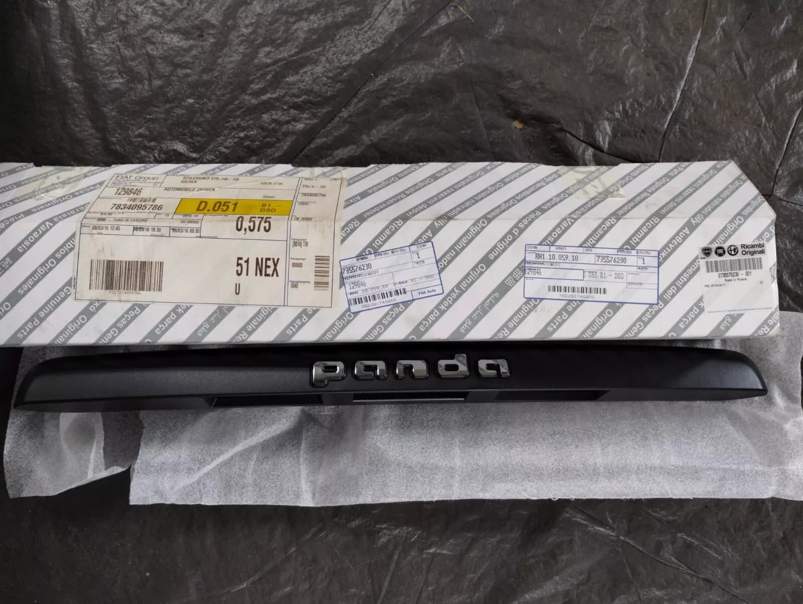 Genuine Fiat Panda Tailgate Handle No: 735576230