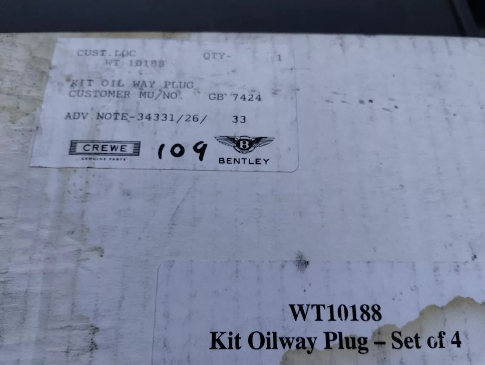 NEW BENTLEY genuine KIT OIL WAY PLUG 4pcs No: WT10188