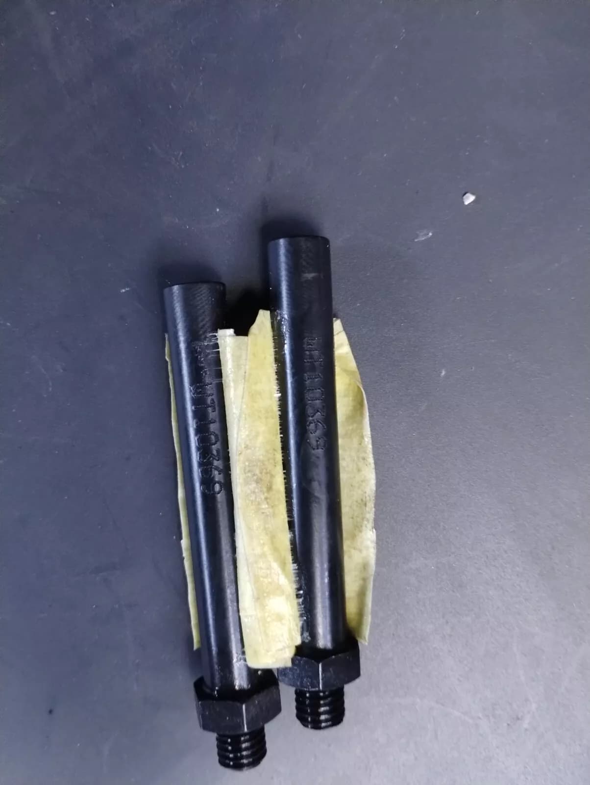 NEW BENTLEY genuine PULLEY TOOL PIN 2pcs No: WT10369