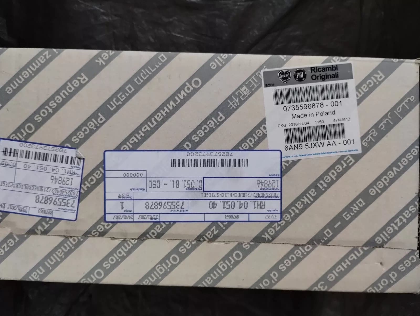 Genuine Fiat Mirror No : 735596878