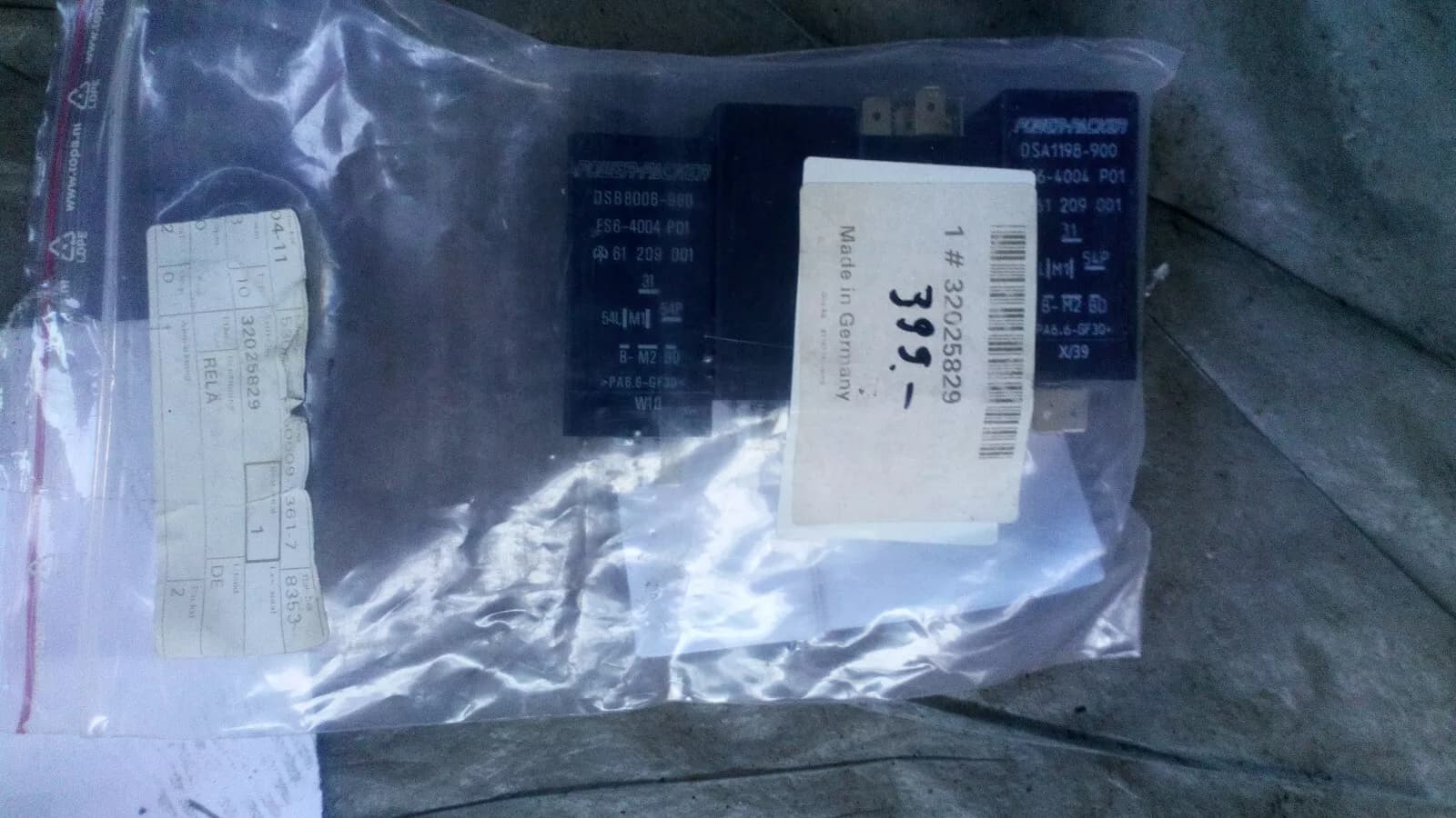 Saab 9-3 CV 4pcs Relay Roof control Nr:32025829