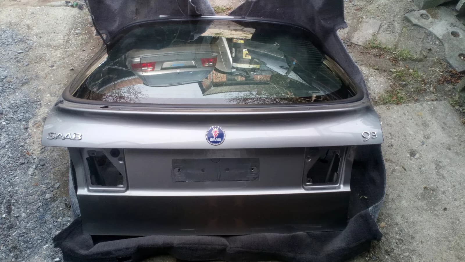 Saab 9-3 trunk lid part no:5360730 color smoked silver year:1998-2003