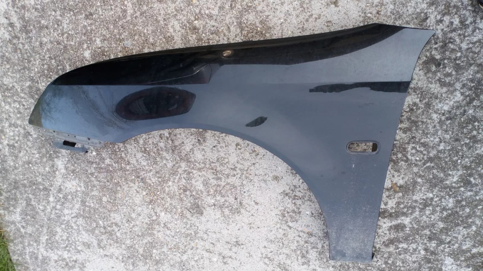 SAAB 9-3 fender left front color dark green year:2003-07