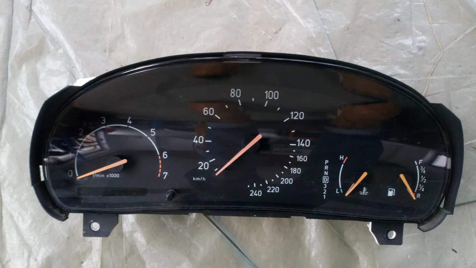 SAAB 9-3 2 3i automatic speedometer Teilenr:4710521 Bj:1998