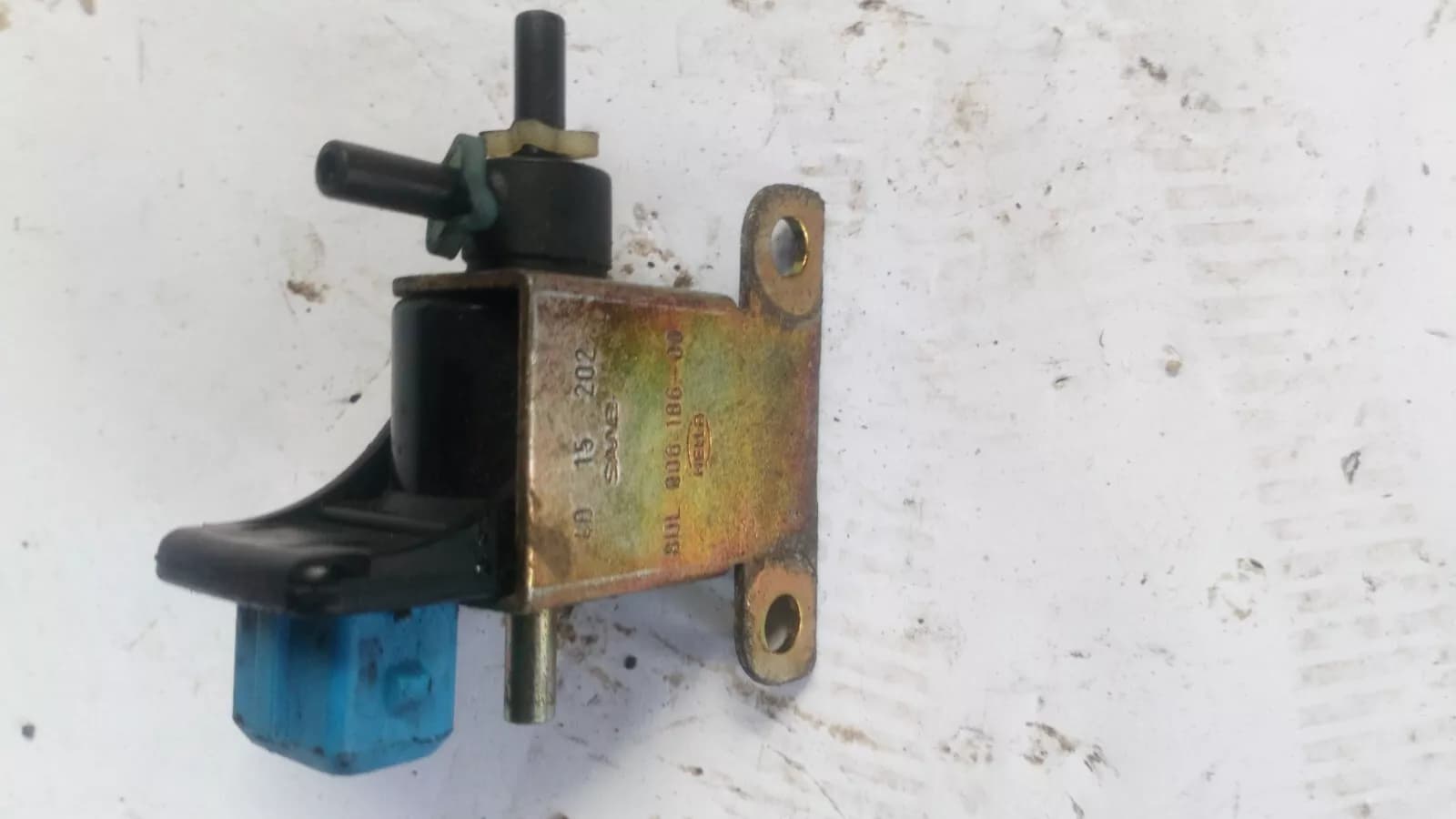 SAAB 9000 Cruise Control Valve (w/ TCS) No:4019253