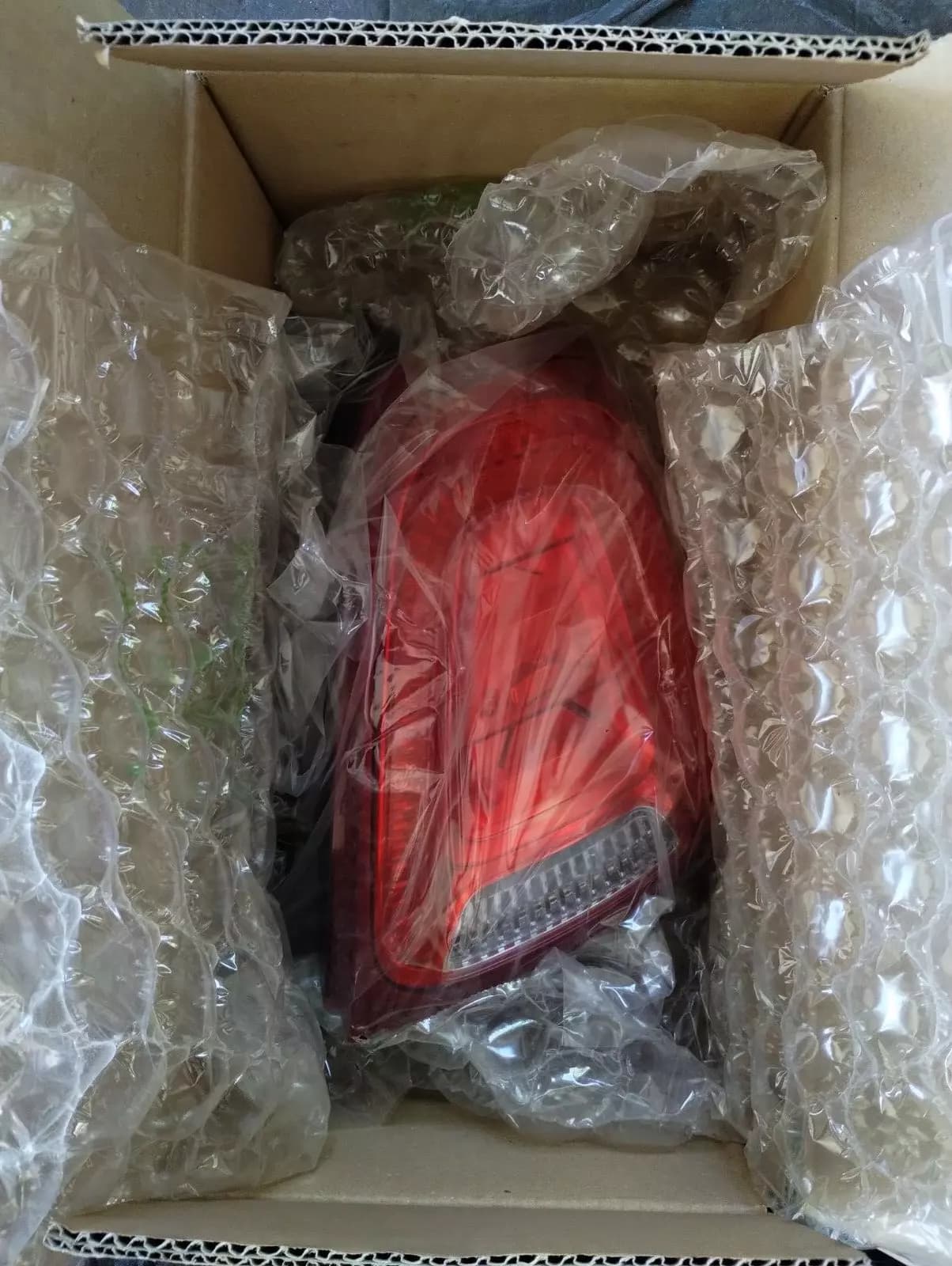 Genuine Fiat 500 tail light No : 52007423
