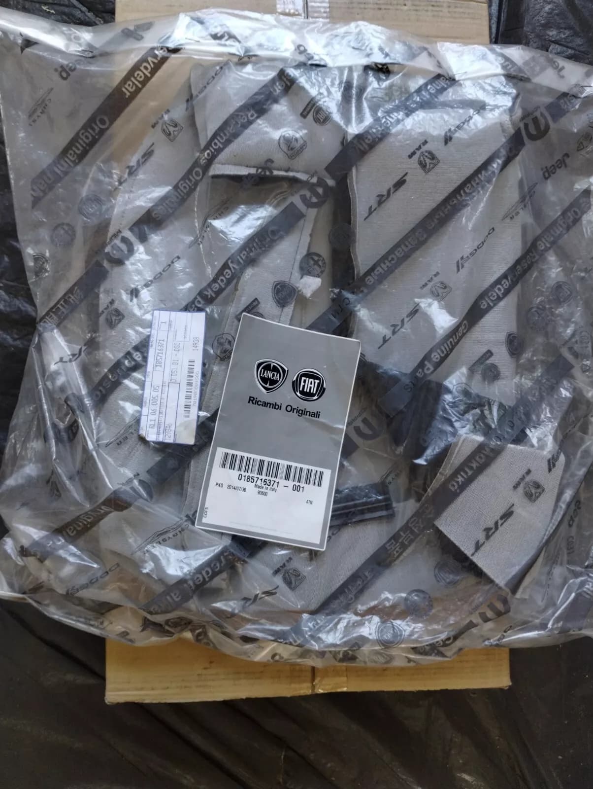 Genuine Fiat Panda 2012- , seat covering. No : 185716371