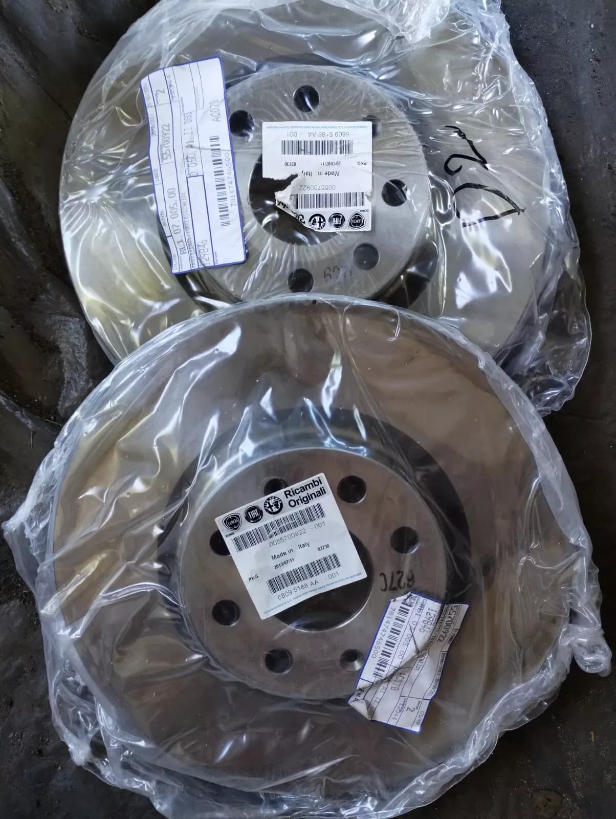Genuine Fiat BRAKE DISC 2Pcs No: 55700922