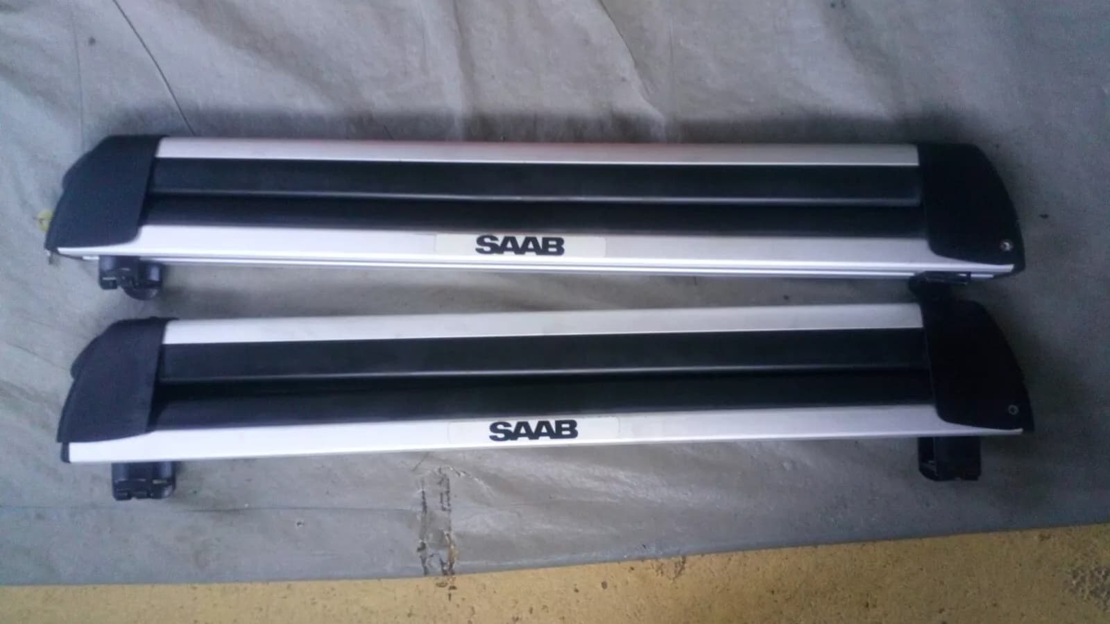 SAAB Genuine Roof Ski & Snowboard Racks
