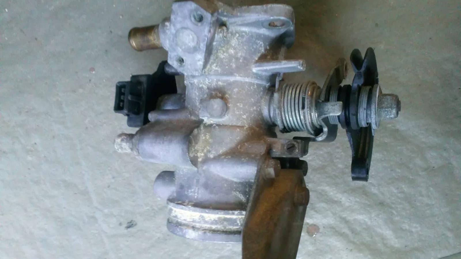 SAAB 9000 2 3T B234L throttle valve part no: 787143