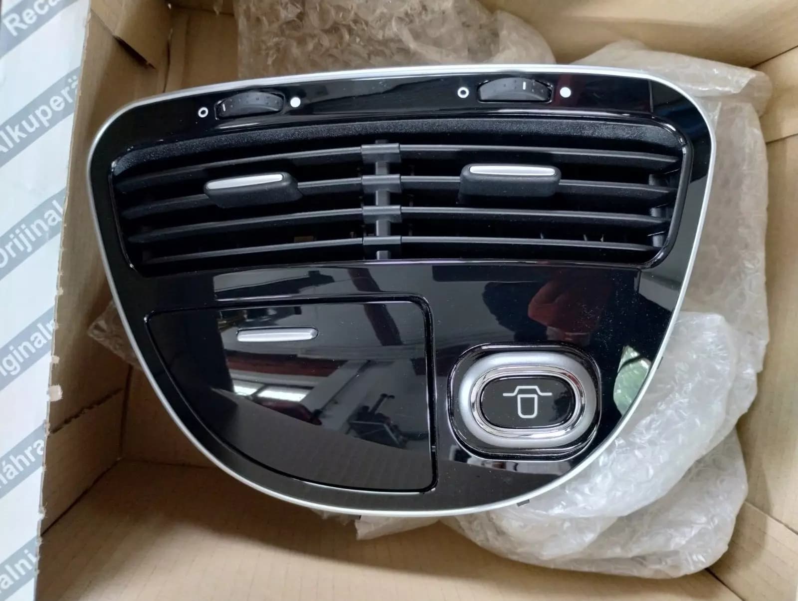 Genuine Fiat Punto Dashbord ventilation grille No: 7355062420