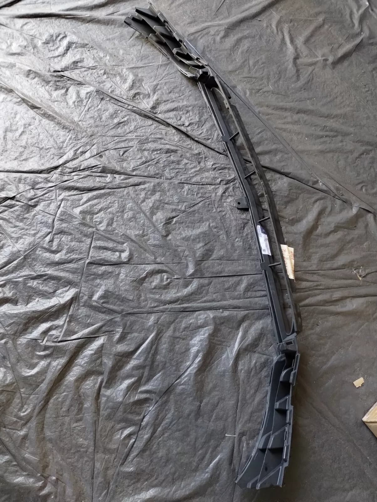 Mercedes W213 genuine Bumper holder No: A2138851265