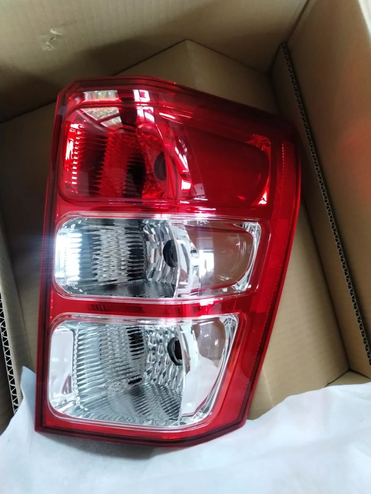 Suzuki genuine Grand Vitara Tail Lamp NR: 35650-65J21