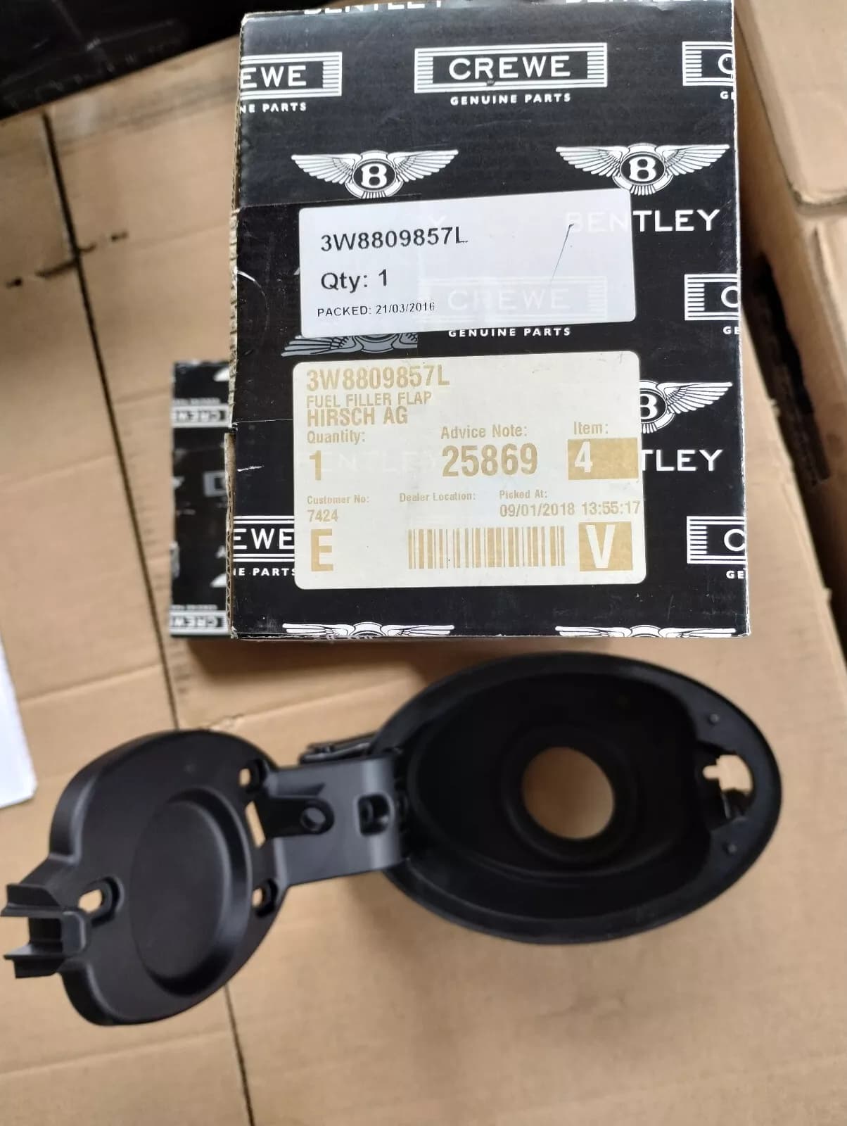 Bentley genuine INSERT FUEL SPIGOT No:3W8809857L