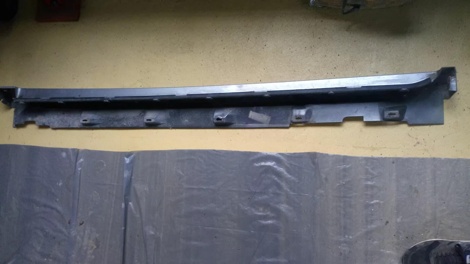 SAAB 9-5 AERO side skirt cover part no:5491808 right year:2005-