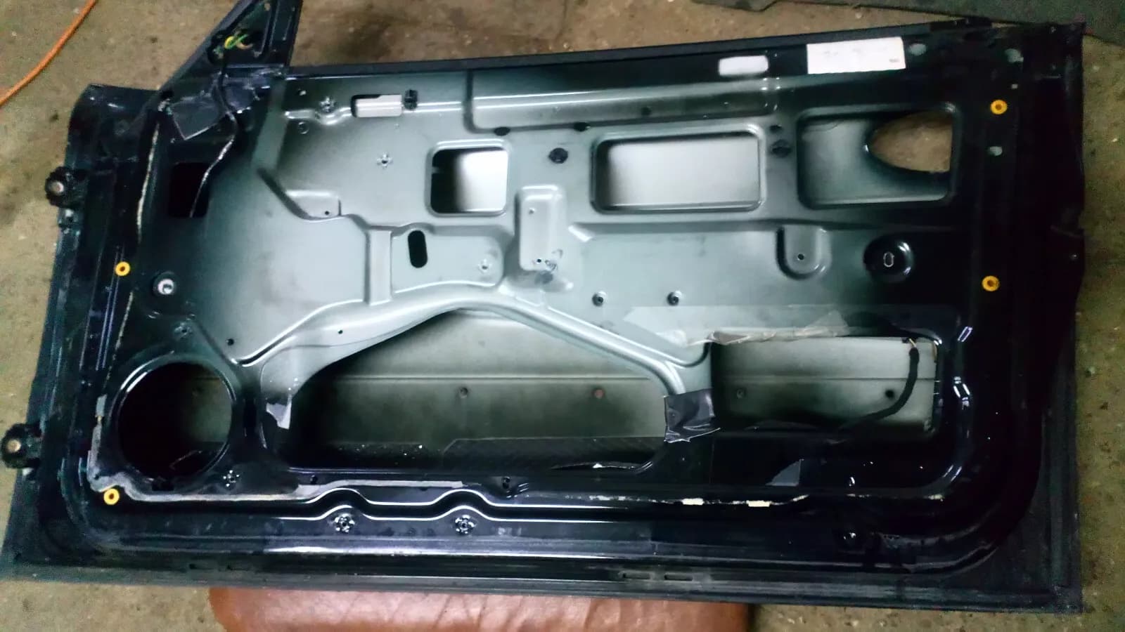 Saab 9-3 convertible door right color black year:1998