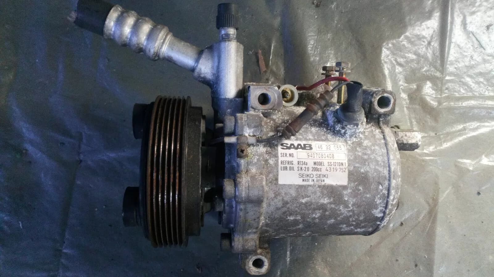 SAAB 9000 genuine air conditioning compressor Seiko part no:4632055