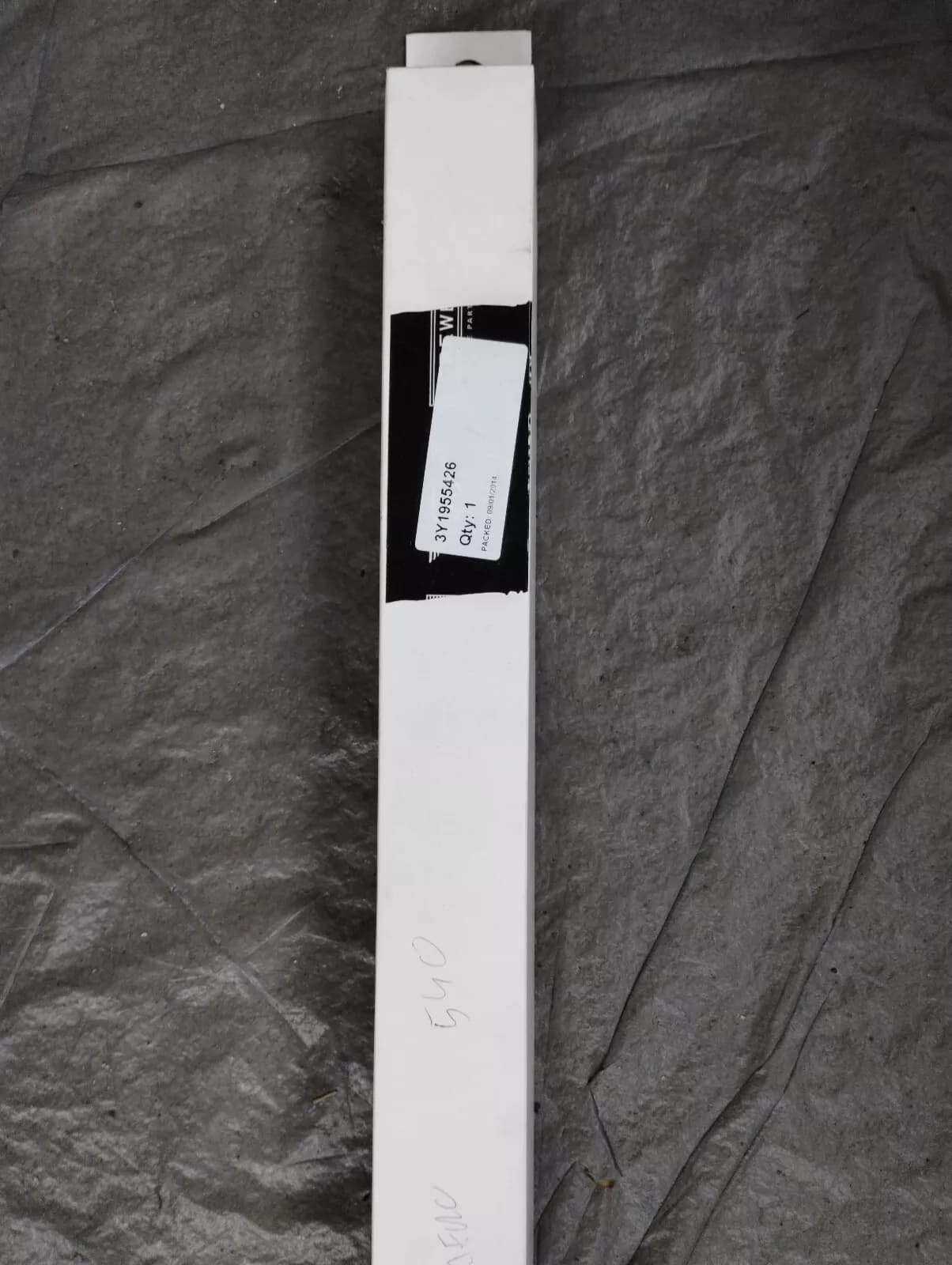 ORIGINAL BENTLEY PASSENGER WIPER BLADE 1PCS No: 3Y1955426