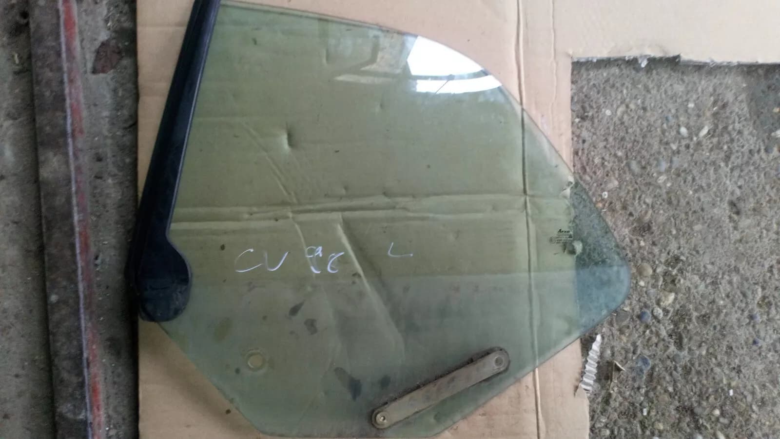 Saab 9-3 Convertible side window left Year: 1998-03