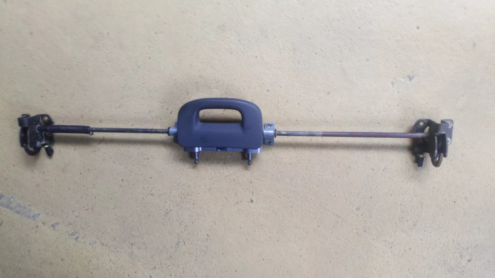 Saab 9-3 convertible roof lock handle part no:4855672 year:1998-03